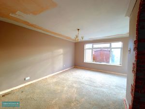 Dining/Family Room- click for photo gallery